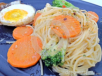 vegetarian Spaghetti aglio e olio Stock Photo