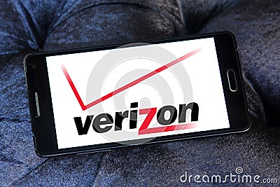 Verizon mobile operator logo Editorial Stock Photo