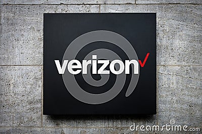 Verizon telecommunication brand store logo Editorial Stock Photo