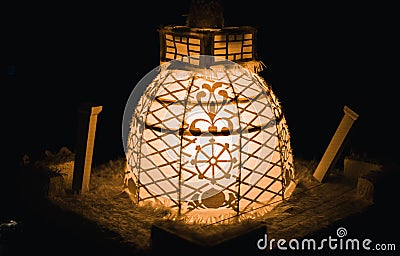 Vesak lantern, Stupa-shaped handmade competition-style Vesak kudu wrap with decorated paper cut design. traditional Vesak Stock Photo