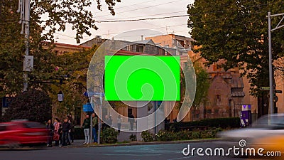 Video di lasso di tempo Tabellone per le affissioni di pubblicità con lo schermo verde nel centro del paesaggio urbano di autunno video d archivio Video di lasso di tempo Tabellone per le affissioni di pubblicità con lo schermo verde nel centro del paesaggio urbano di autunno video d archivio
