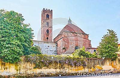 The rear side of St John and Reparata Church in Lucca, Italy Stock Photo