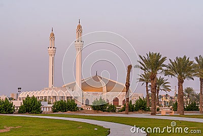 The view on Hassan Enany Mosque seen from the Jeddah Corniche in Saudi Arabia. Stock Photo
