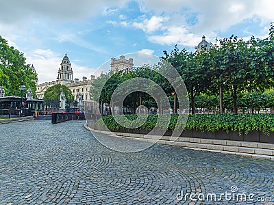 The New Palace Yard and the garden of the Westminster Palace and the Houses of Parliament, London, UK. Stock Photo