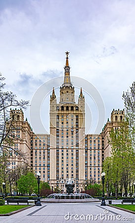 The view on the residential Stalinist high-rise building on Kudrinskaya Square. It is the one of seven Stalinist skyscrapers built Stock Photo