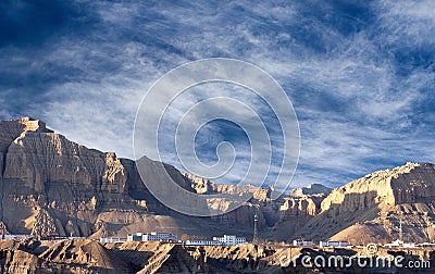 View on the settlement Zhada in Tibet, China Stock Photo