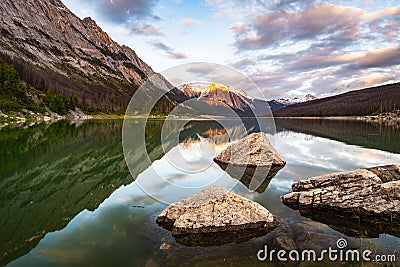 VVew across Medicine Lake in Jasper National Park Stock Photo