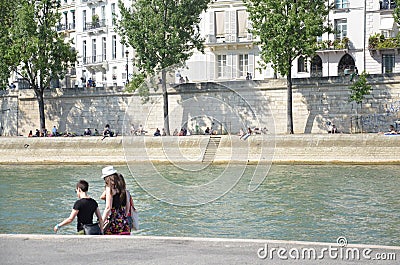 Walk on Paris dockside, Balade sur les quais de Seine Editorial Stock Photo