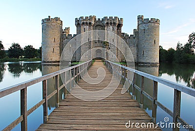 Walkway leading to Bodiam Castle Stock Photo