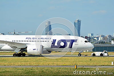 SP-LRE LOT - Polish Airlines Boeing 787-8 Dreamliner preparing to take off. Editorial Stock Photo