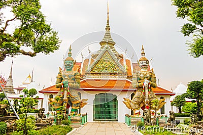 Wat arun - Bhuda image thailand Stock Photo