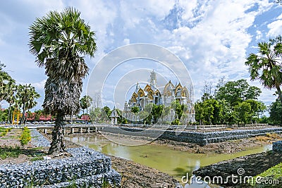 Wat Phai Rong Wua is a famous and famous landmark as well as a tourist attraction in Suphan Buri Stock Photo