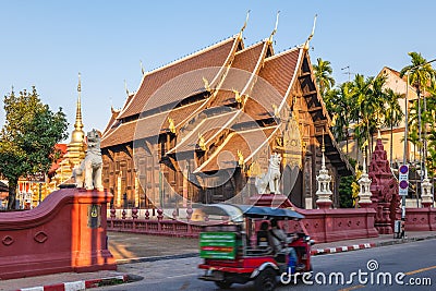 Wat Phan Tao, with a teakwood hall, in Chiang Mai Stock Photo