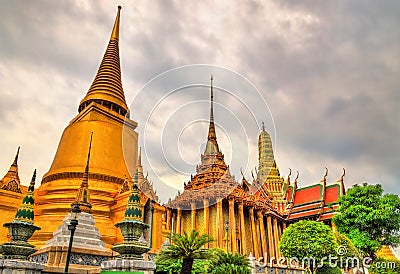 Wat Phra Kaew temple at the Grand Palace in Bangkok Stock Photo