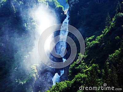 Waterfall Stauber or Wasserfall StÃ¤uber, Brunnibach stream in the Alpine Valley of Maderanertal Stock Photo