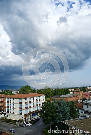 Weird asperatus clouds in the sky towards Florence Stock Photo