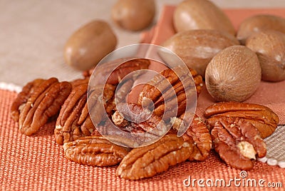 Whole and shelled pecans Stock Photo