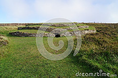 Wideford Hill Neolithic Chambered Cairn dated 3000BCE on the Mainland of Orkney, Scotland, UK Stock Photo
