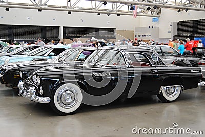 Wildwood Car Show indoor auction Editorial Stock Photo