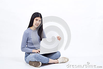 womon hand holding laptop voice activated Stock Photo
