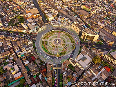 Wongwian Yai roundabout. Aerial view of highway junctions. Roads shape circle in structure of architecture and technology Stock Photo