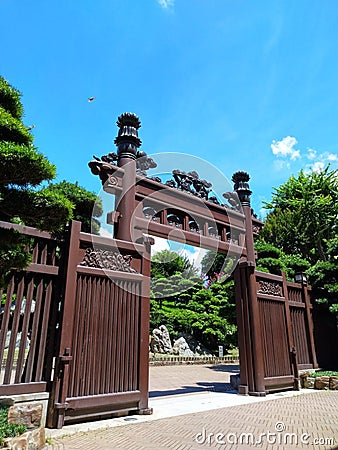 wooden gate in Nan lian garden diamond hill Kowloon hongkong historical park Stock Photo