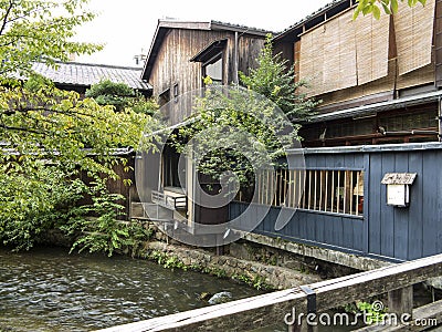 Wooden traditional houses along Shirakawa Canal in old Gion Stock Photo