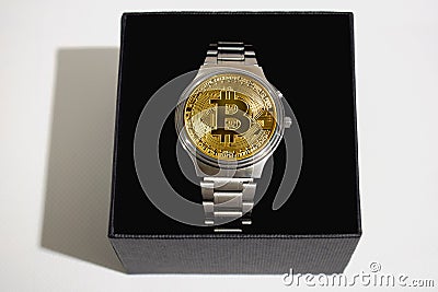 Wrist watch screen bitcoin. Crypto, Concept business, idea: time to earn, buy or sell bitcoin Stock Photo