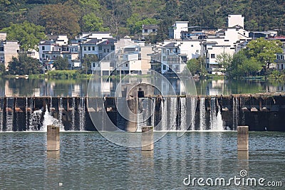 The Xin'anjiang Reservoir is located on the Xin'anjiang River Stock Photo