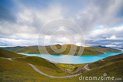 Yamdrok lake in Tibet, China Stock Photo