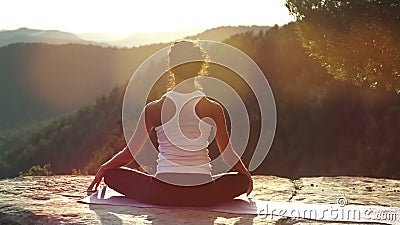 Yoga buiten Yoga buiten