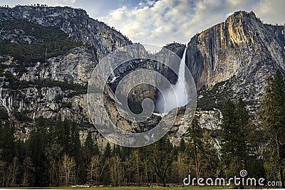 Yosemite Falls full of spring snowmelt water, Yosemite National Park, California Stock Photo
