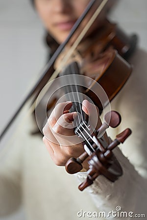 Young student violinist practice at home Stock Photo