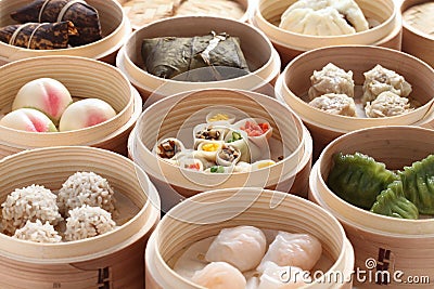 Yumcha, dim sum in bamboo steamer Stock Photo