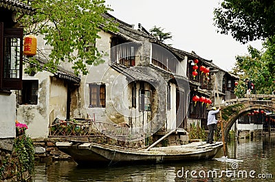 Boat by Bridge on Grand Canal, Zhouzhuang, Kunshan, Suzhou, Jiangsu, China Stock Photo