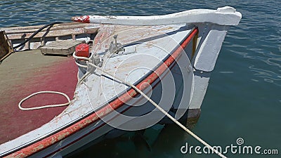 Παλαιό να επιπλεύσει αλιευτικών σκαφών απόθεμα βίντεο Παλαιό να επιπλεύσει αλιευτικών σκαφών απόθεμα βίντεο