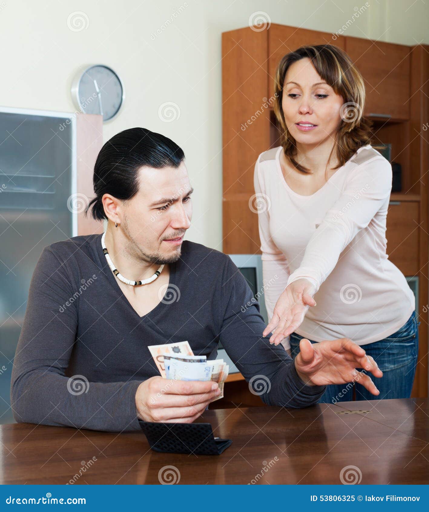 Даю Мужу Фото