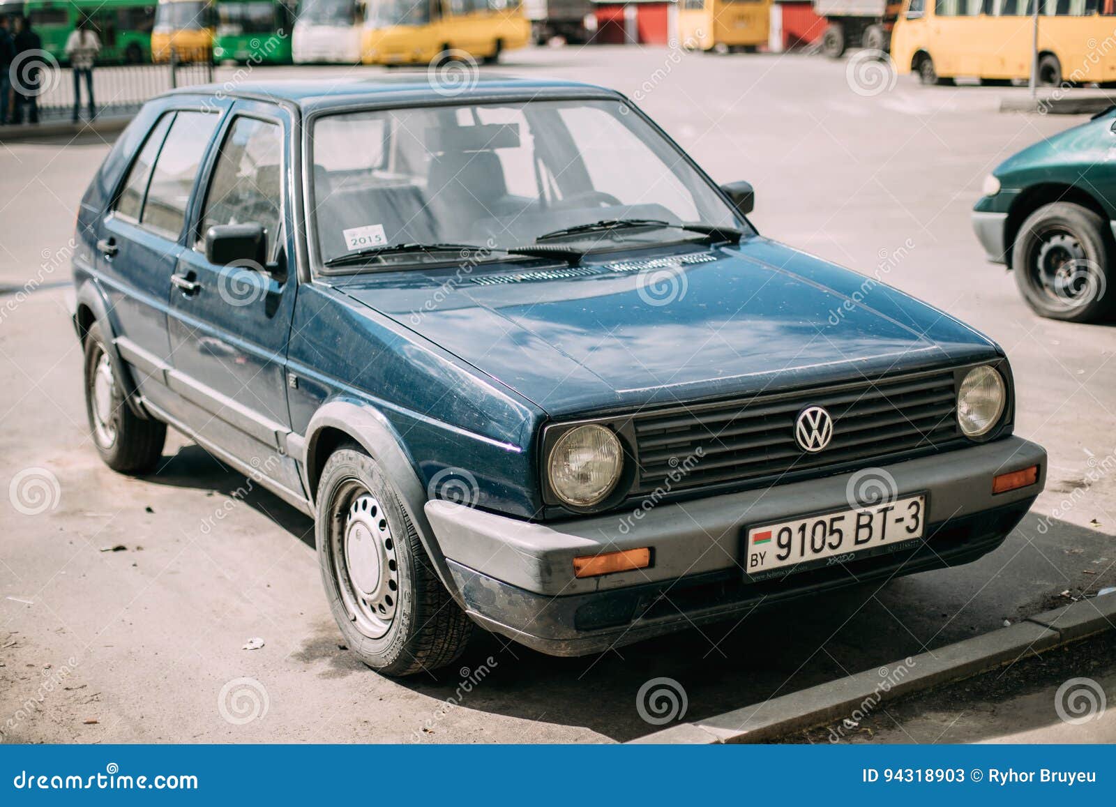 Купить Машину Гольф 2