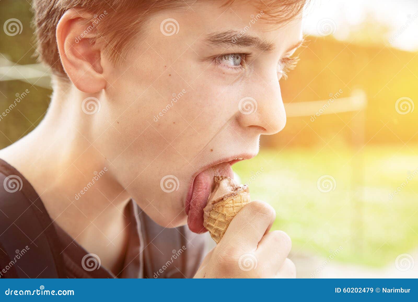 Eating Teen Pussy