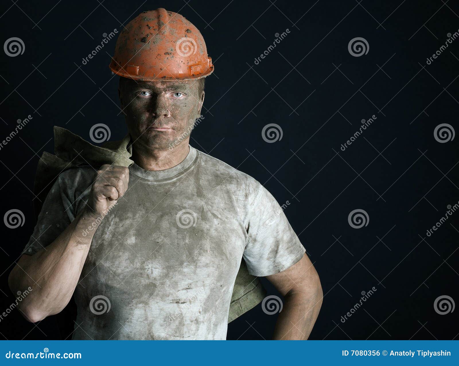 мужчина майнер фото. человек рабочий в городе настоящие фото. горнорабочий подземный. шахтер мультяшный. Me n mine.