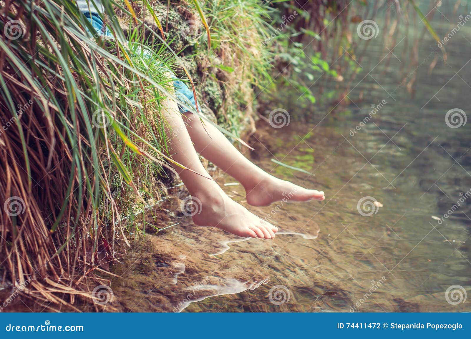 Shona River Feet