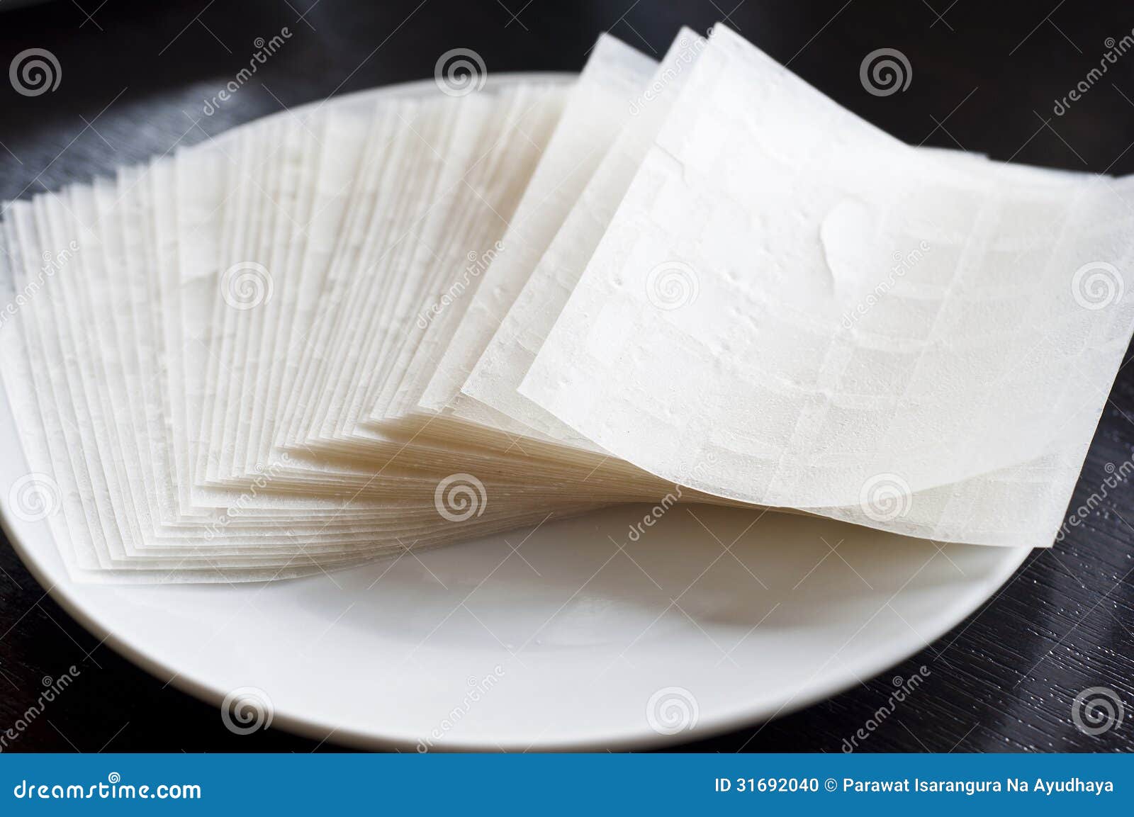 Бумага из риса. Рисовая бумага. Рисовая бумага съедобная. Рисовая бумага тонкая. Лист рисовой бумаги.