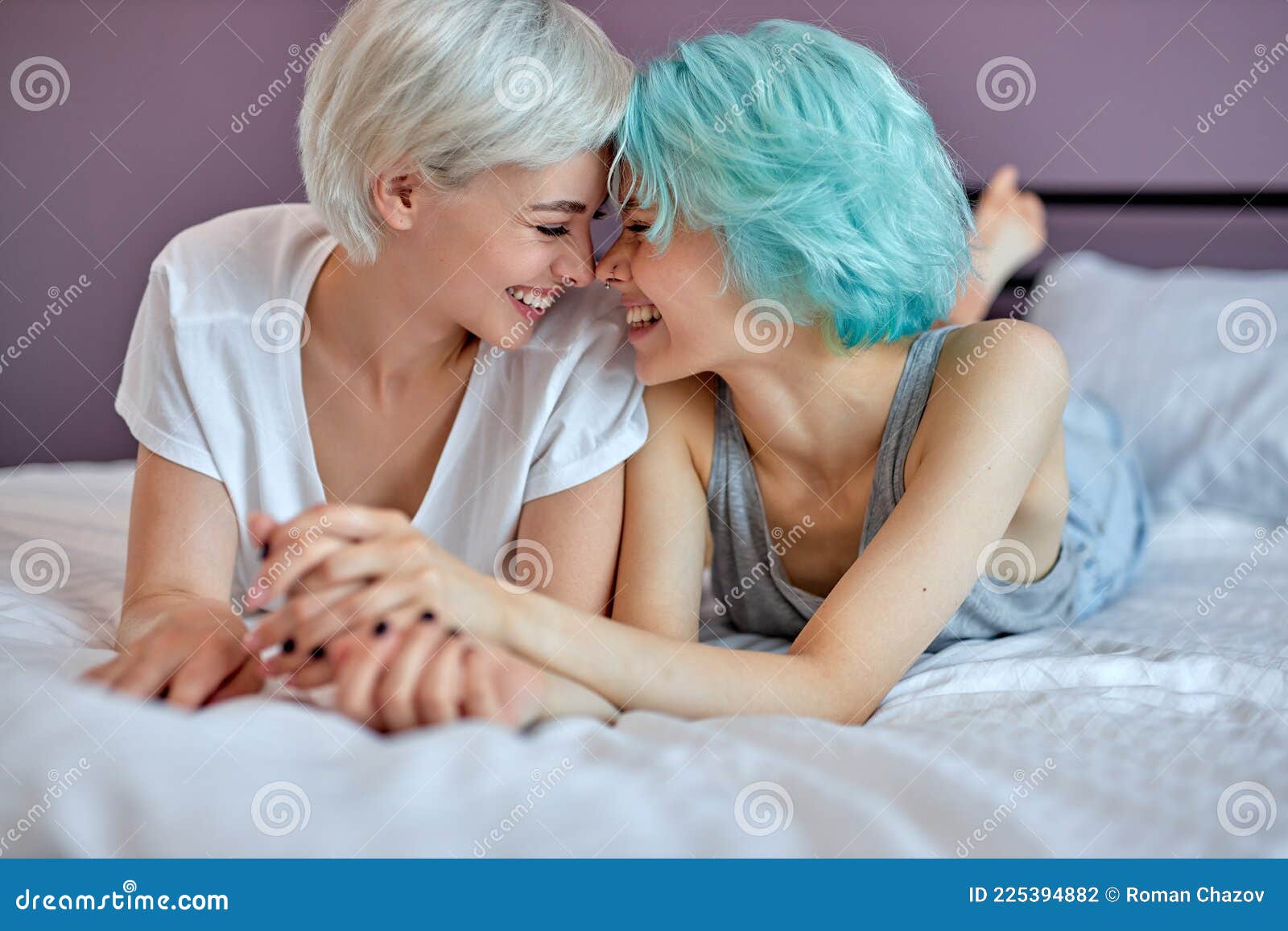 100 Free Lesbian Dating Websites