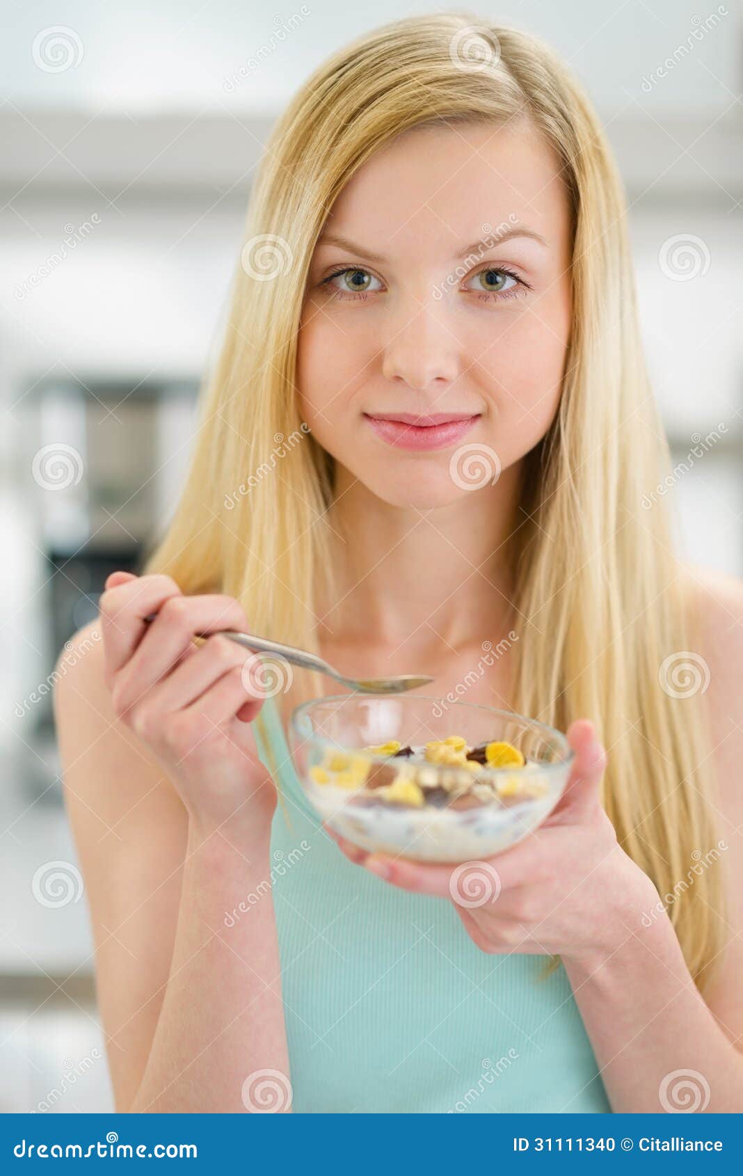 Eating Teen Pussy