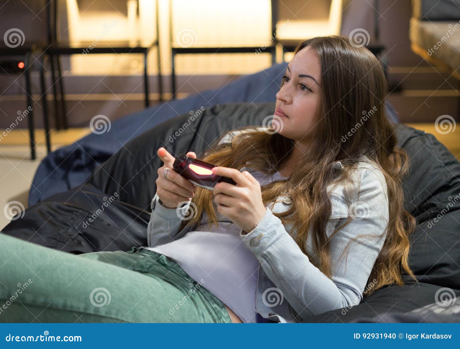 Gamer Girl Vs Reality