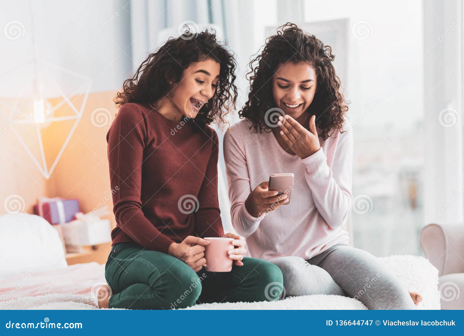 Online Chatting With Females
