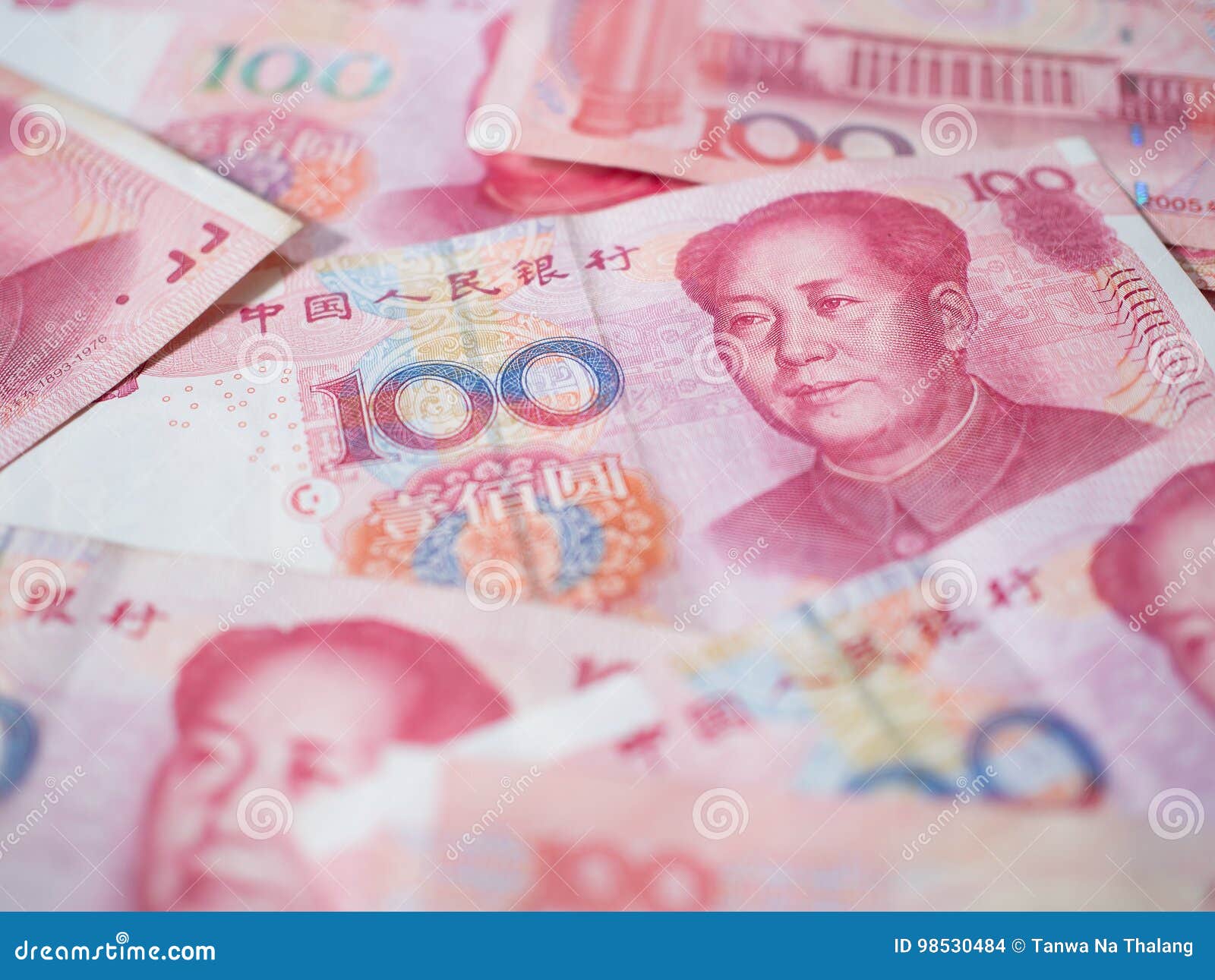 Купить Юани Наличными