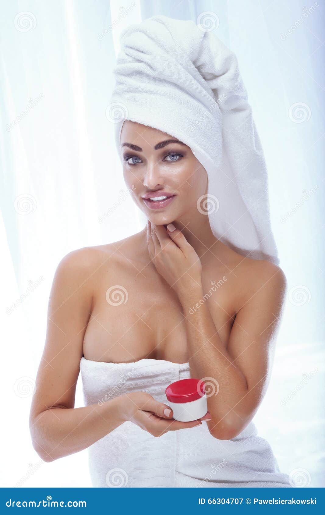 Hot Babes In Towel