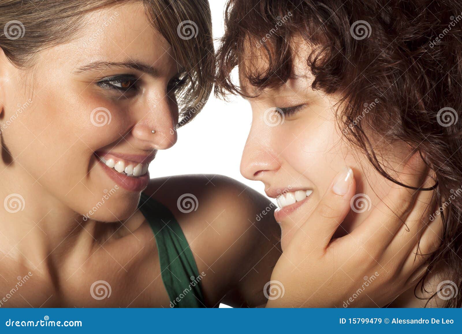 100 Free Lesbian Dating Websites