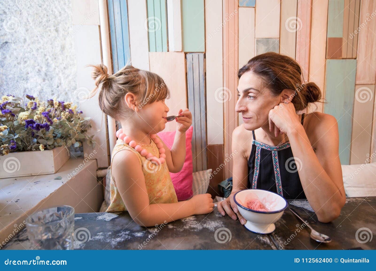 Girlwithyellowspoon Twitch